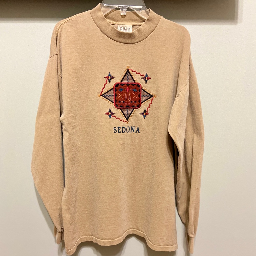 VINTAGE 90’s 🌵SEDONA AZ Long Tshirt LG / Med SINGLE STITCHES - EMI sport…